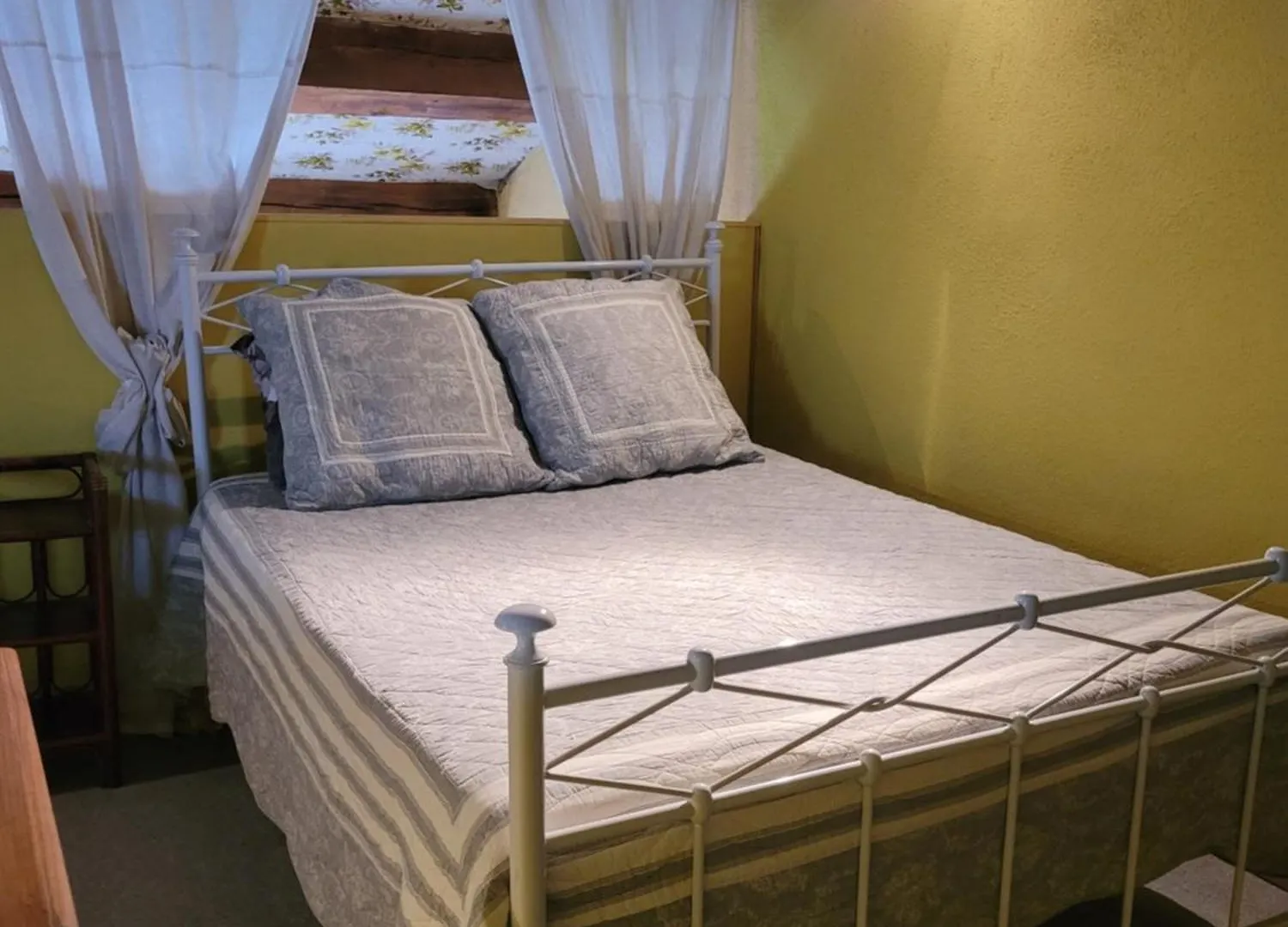 Location Saisonniere Villa Lauris
