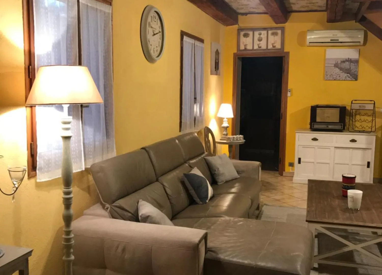 Location Saisonniere Villa Lauris