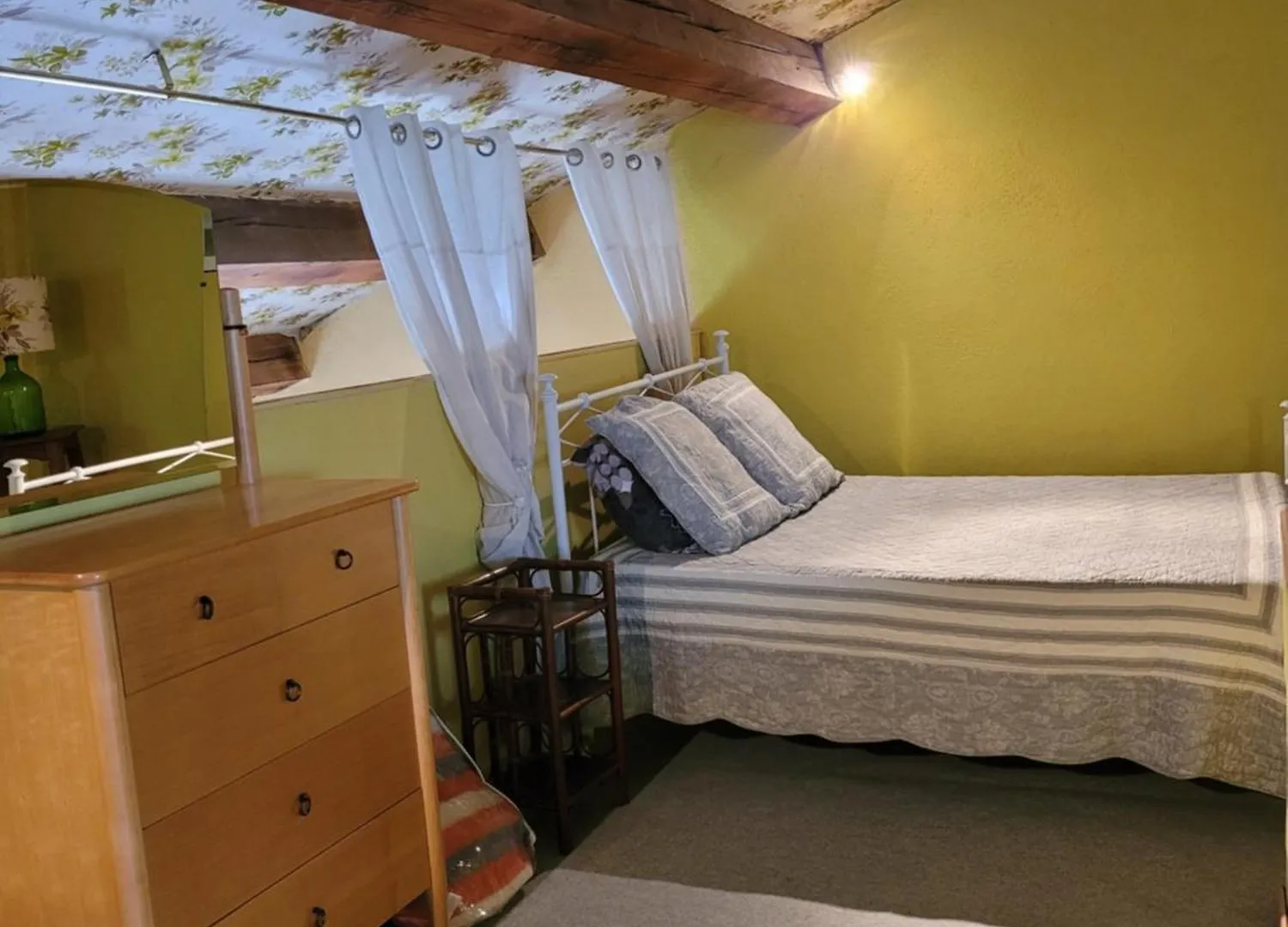 Location Saisonniere Villa Lauris
